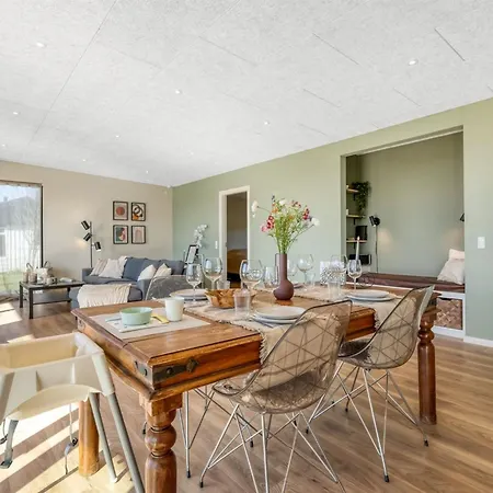 Vakantiehuis Edvia - 200m To The Fjord By Interhome *