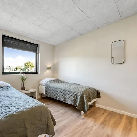 Vakantiehuis Edvia - 200m To The Fjord By Interhome
